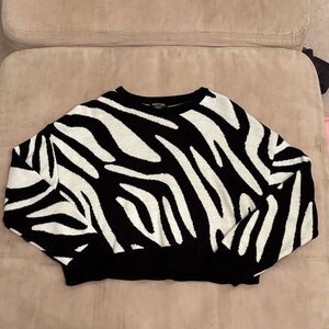 Nasty Gal Monochrome Knit Sweater Size Medium